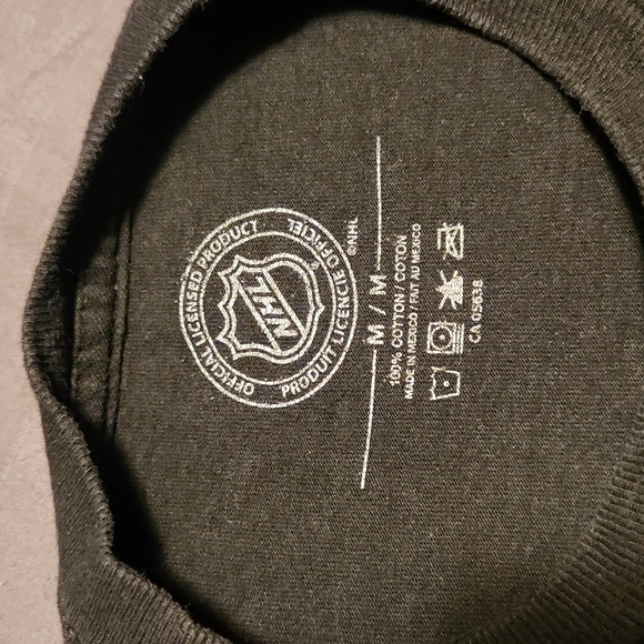 Mens NHL Canucks t-shirt, size M - Picture 5 of 7